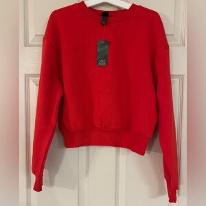 NWT Wild Fable Red Cropped Sweatshirt Size Medium